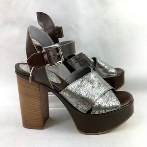 Fru.it Women's 2952 Italian Leather Buckle Pump